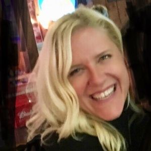 Meet your Posher, Naomi